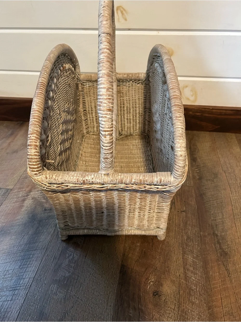 Beautiful Vintage Wicker &Rattan Magazine Holder with Diamond Weave Pattern
